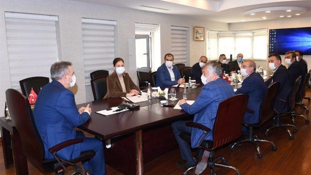 Vali Elban: Kurallara uymalıyız