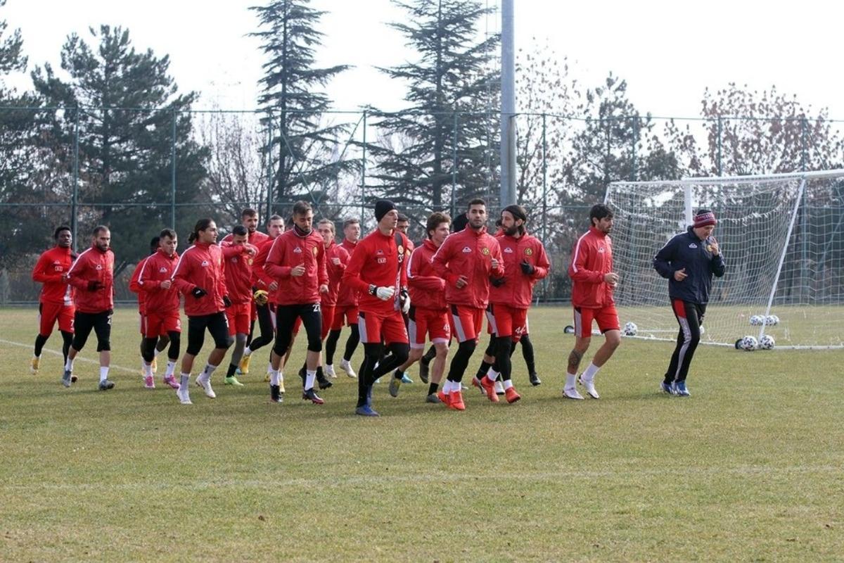 Eskişehirspor Tuzlaspor ma&ccedil;ı hazırlıklarını tamamladı