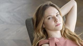 Alina Boz bornozlu pozuyla Instagram'ı salladı! Beğeni yağdı