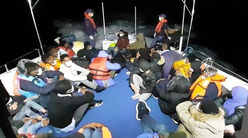 Didim’de 17 düzensiz göçmen yakalandı
