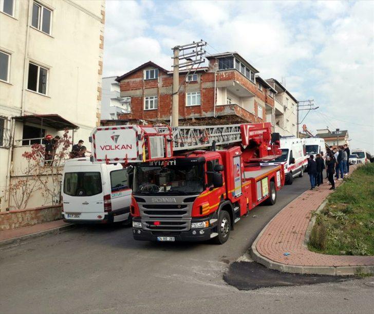 Kocaeli'de evde çıkan yangında 7 kişi dumandan etkilendi G1