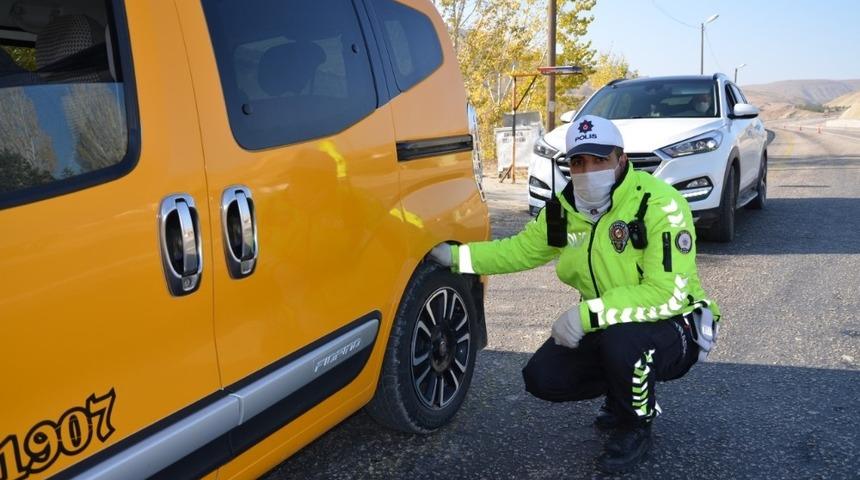 Darende’de kış lastiği denetimine ağırlık