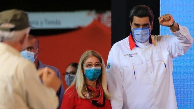 Maduro'nun eşi Cilia Flores.