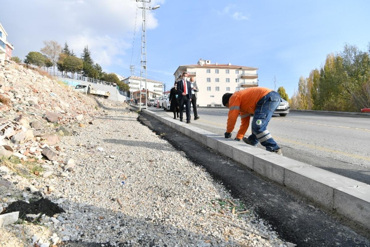 Malayı eline aldı, bord&uuml;r taşı d&ouml;şedi