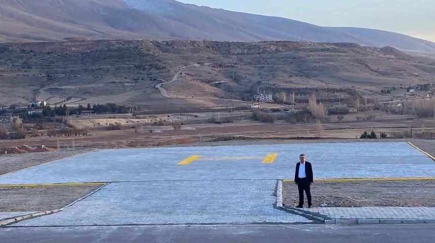 Pınarbaşı&rsquo;da hasta sevkini rahatlatan helikopter pisti