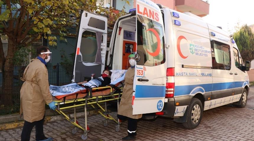 Kocaeli&rsquo;de yatalak hastalara 19 yıldır &uuml;cretsiz nakil hizmet veriliyor