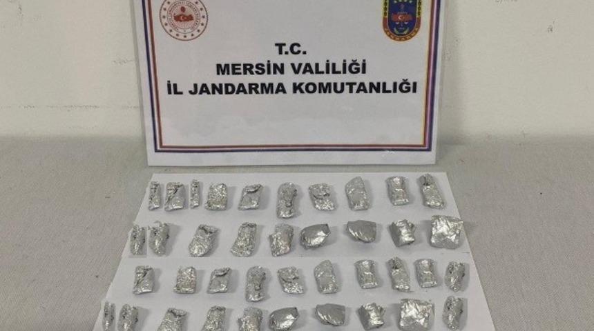 Mersin’de bonzai satıcıları suçüstü yakalandı