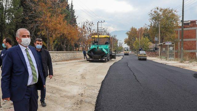 Başkan Zolan geçici asfalt çalışmalarında incelemelerde bulundu