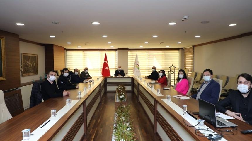 Başkan &Ouml;zl&uuml;&rsquo;n&uuml;n g&uuml;ndemi hava kirliliği ve pandemi