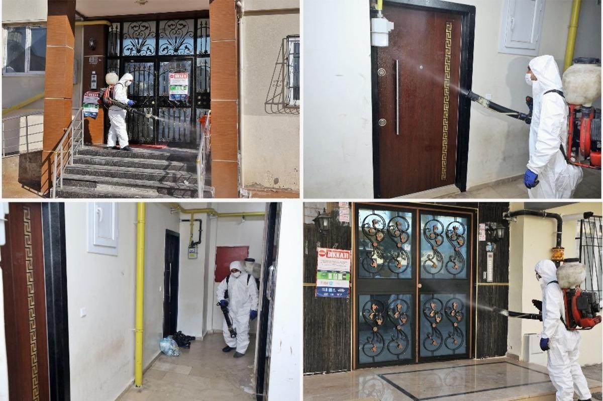 Şehitkamil&rsquo;de covid vakası g&ouml;r&uuml;len binalar dezenfekte ediliyor