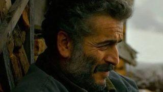 Murat Cemcir'in zor günleri! Annesinin başından ayrılmıyor...