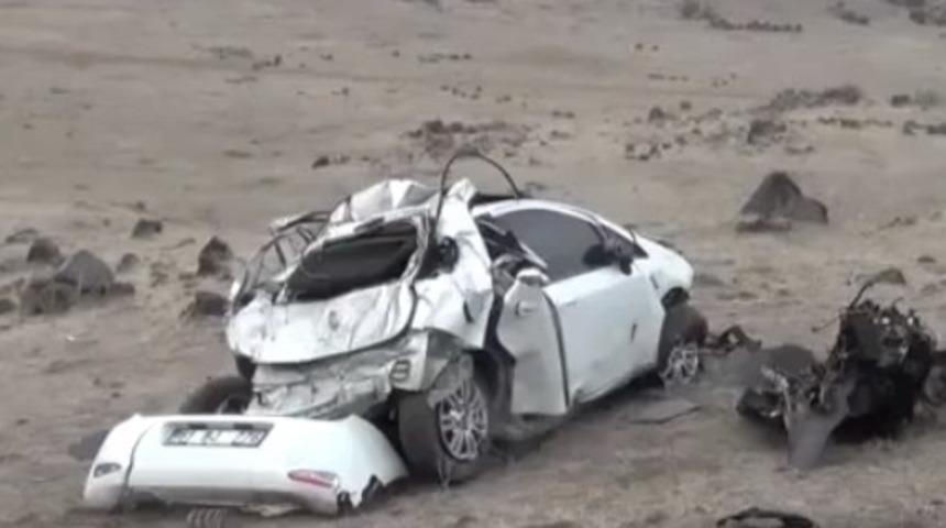 U&ccedil;uruma yuvarlanan ara&ccedil; hurdaya d&ouml;nd&uuml;: 1 yaralı