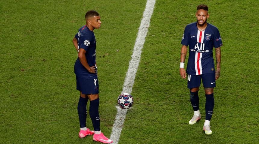 Kylian Mbappe’den Webo’ya destek