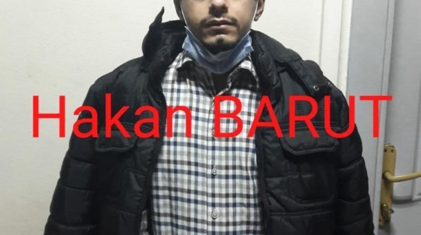 &Uuml;lke genelinde aranan 23 yaşındaki su&ccedil; makinesi Ankara&rsquo;da yakalandı