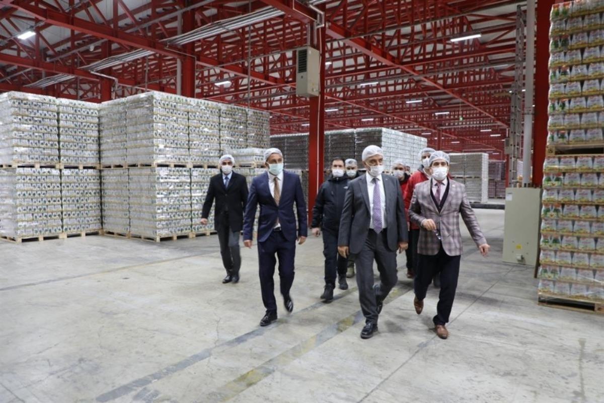 Vali Makas&rsquo;tan, T&uuml;rk Kızılay&rsquo;ına ziyaret