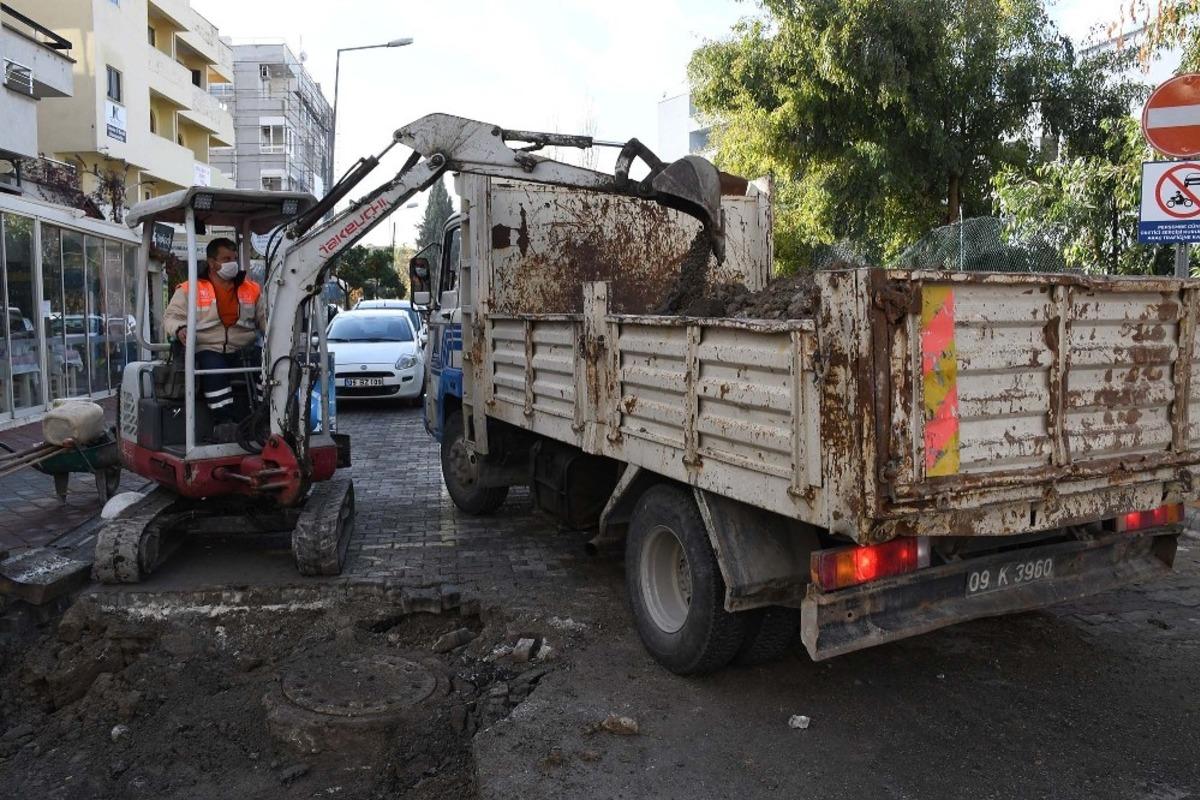 Kuşadası&rsquo;nın altyapı sorunları belediyelerin g&uuml;&ccedil;birliği ile &ccedil;&ouml;z&uuml;me kavuşturuluyor