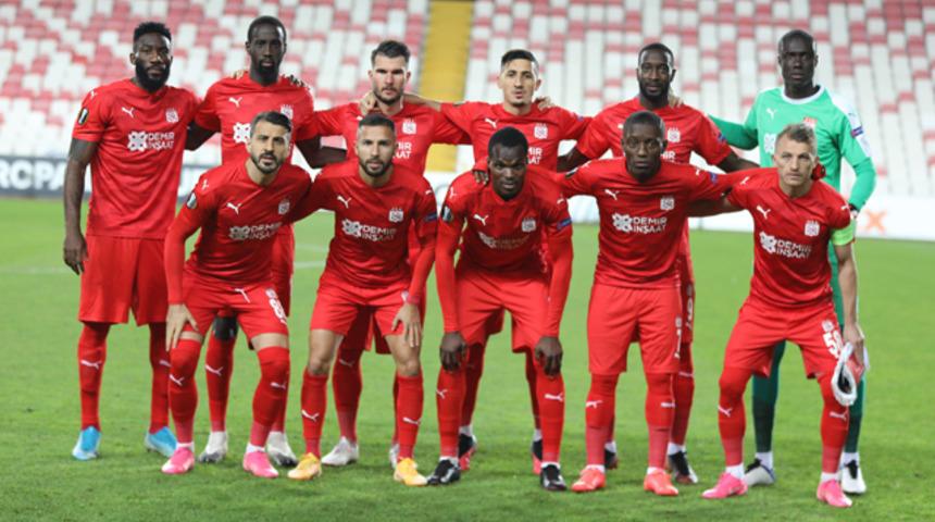 Sivasspor’a Maccabi maçı öncesi kötü haber