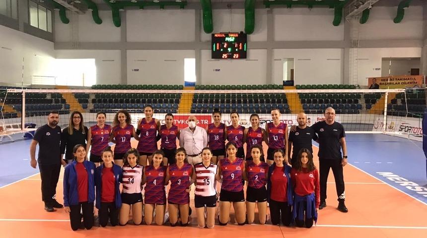 Mersin B&uuml;y&uuml;kşehir Belediyesi Voleybol Takımı ligde iddialı