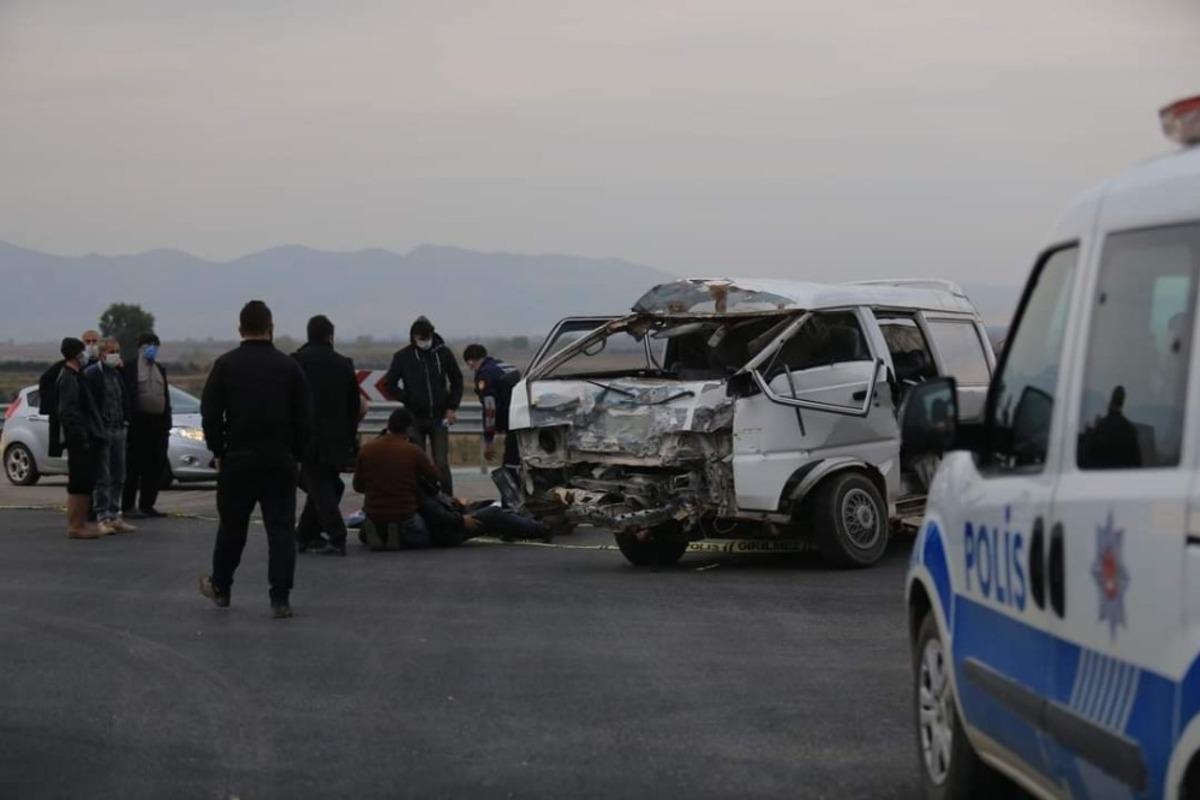 Hatay&rsquo;da trafik kazası: 2 yaralı
