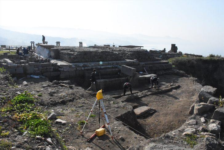 Tieion Antik Kenti'nde Friglere ait yazılar ile Dor başlıkları ortaya çıkarıldı G5