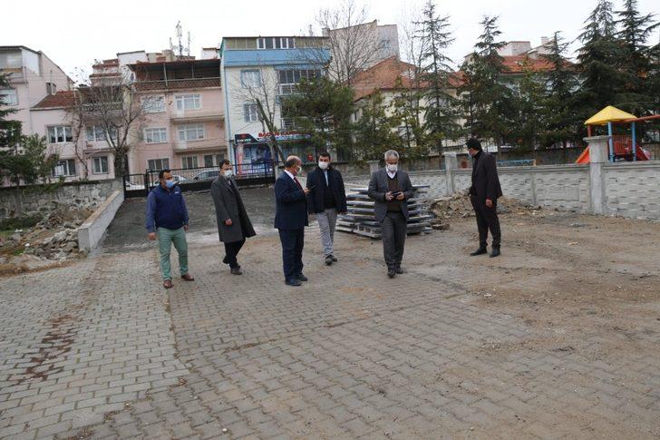 Müdür Başyiğit, spor salonu inşaatında incelemelerde bulundu G3