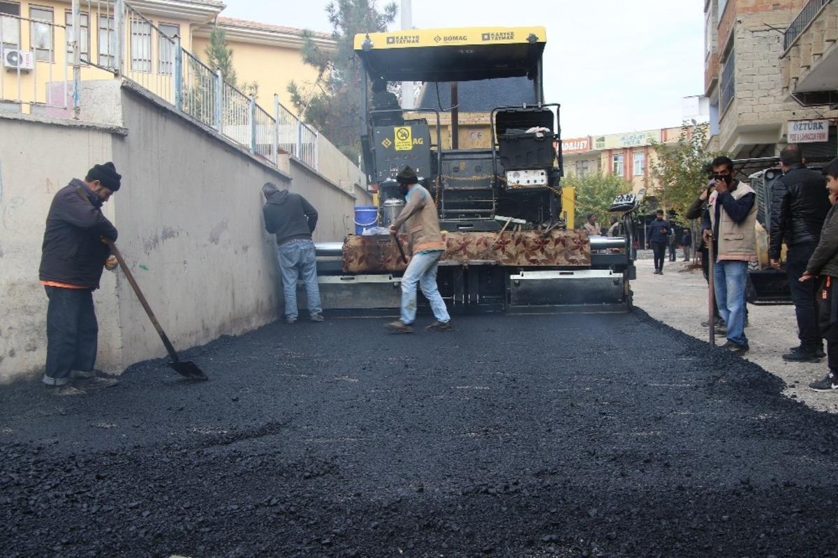 Haliliye&rsquo;de sıcak asfalt &ccedil;alışması