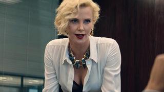 Charlize Theron’un cevabı olay oldu! 'Lezbiyen' olmak istiyor 
