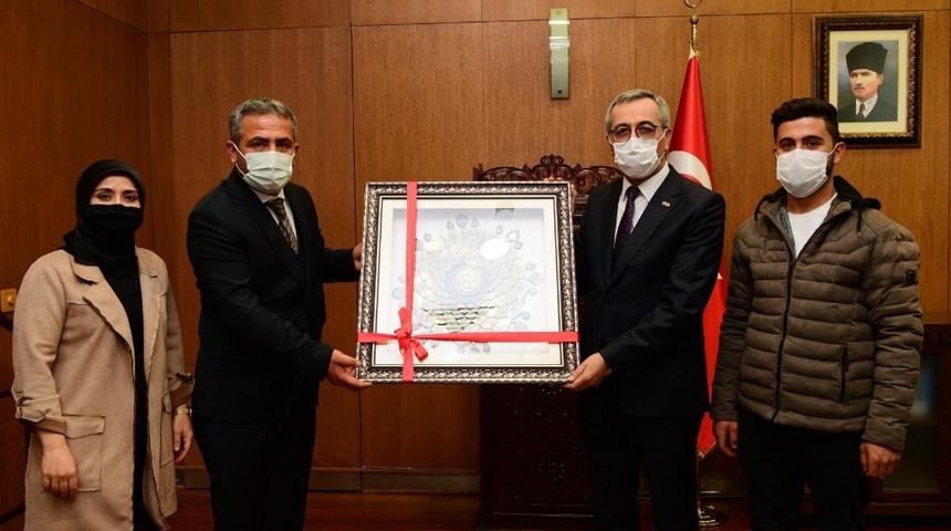 Başkan G&uuml;ng&ouml;r: "Ekin&ouml;z&uuml;&rsquo;ne 30 milyonluk yatırım yaptık"