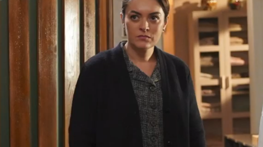 Masumlar Apartmanı dizisinin yeni bölümünden sonra Gülben’in büyük aşkı Esat’ı unutmasını sosyal medyada mizahına alet edenler!