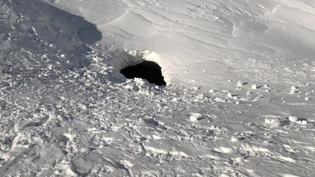 Volkanda açılan deliğe düşen kadın: Dehşete düştüm