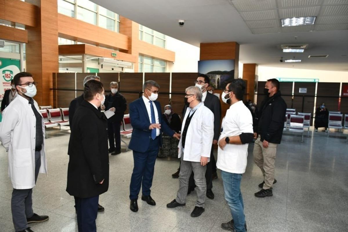 Vali G&uuml;rel&rsquo;den sağlık kuruluşlarına ziyaret