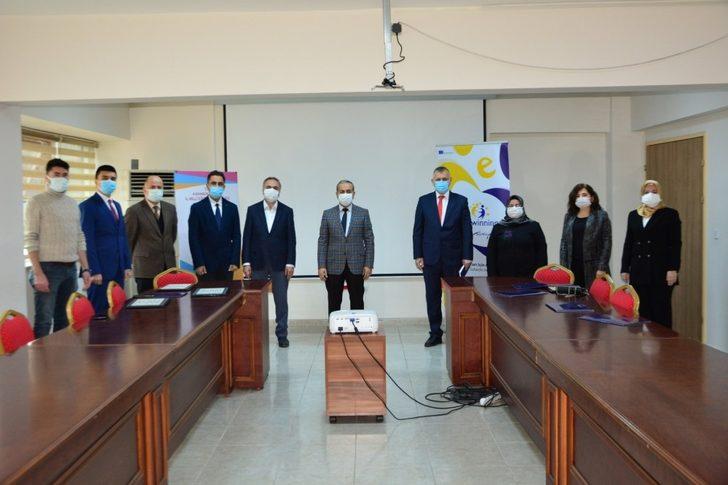 ETwinning projeleri kalite etiketlerinin takdim töreni gerçekleştirildi G1