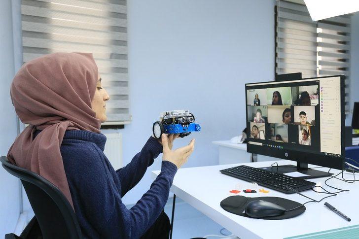 Bilim Merkezi’nden online atölye çalışması G3