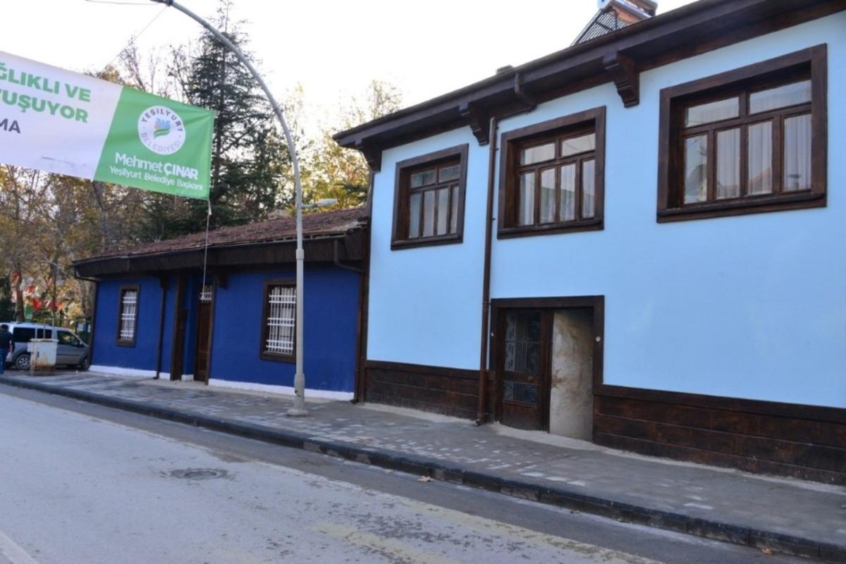 Yeşilyurt&rsquo;ta sokak sağlıklaştırma &ccedil;alışmaları devam ediyor