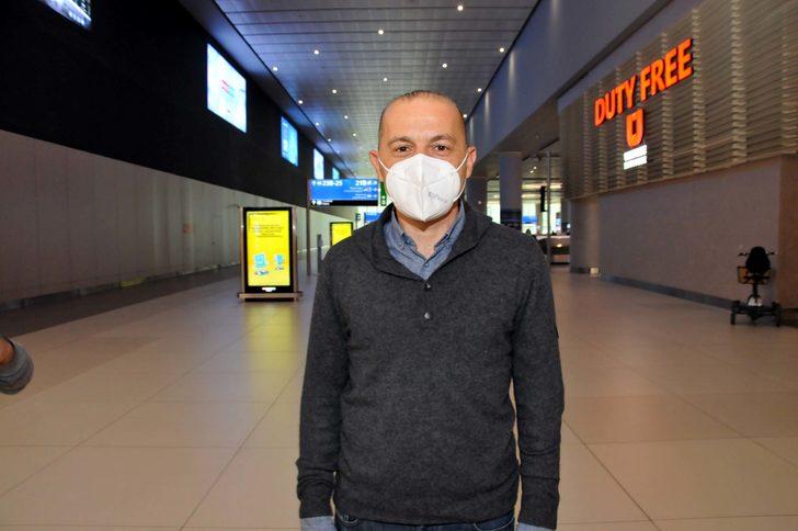 Cüneyt Çakır'dan kırmızı kartı unuttu haberlerine tepki