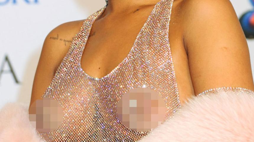 2020'de modaydı ama bu kıyafetlerden artık kurtulun! Transparan da yok...