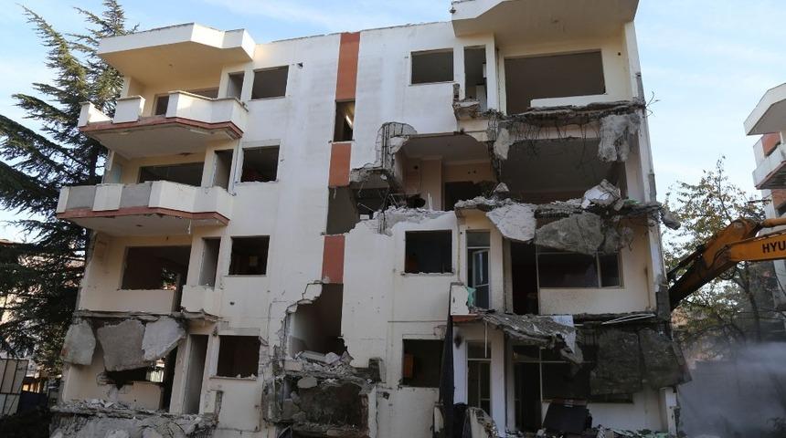 B&uuml;y&uuml;k&ccedil;ekmece kentsel d&ouml;n&uuml;ş&uuml;m ile yenileniyor