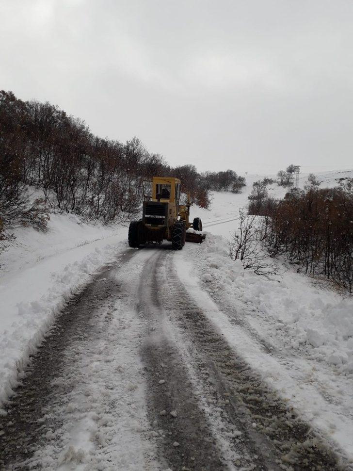 Tunceli’de 83 köy yolu ulaşıma açıldı 49’unda çalışma sürüyor G5