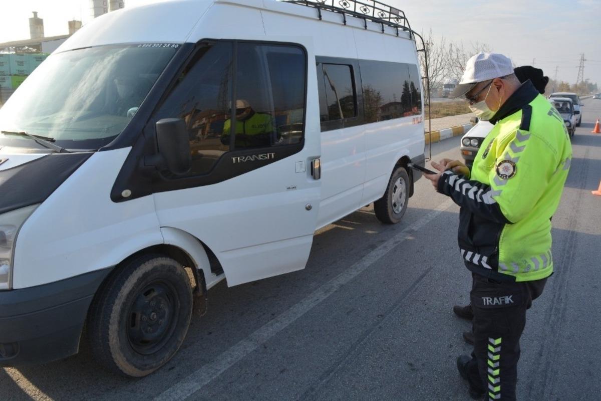 Bigadi&ccedil;&rsquo;te kış lastiği uygulaması ger&ccedil;ekleştirildi