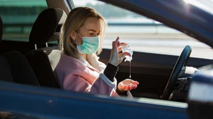 Bilim insanları uyardı! Koronavir&uuml;s arabanızın i&ccedil;inde! Covid-19 arabanızdan b&ouml;yle bulaşabilir!