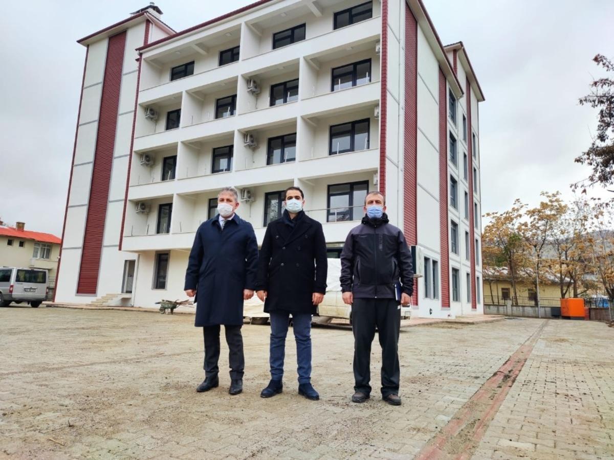 &Ccedil;emişgezek Gen&ccedil;lik Kampı Eğitim Merkezi yapımında sona gelindi