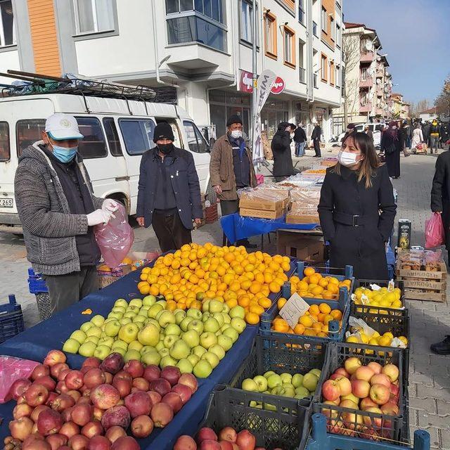 Çavdarhisar pazarında Korona virüs denetimi