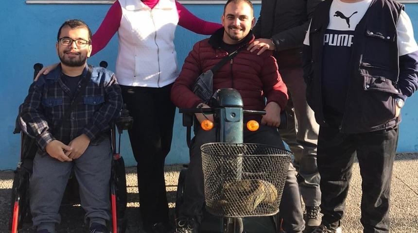 Beyazay Derneği engellilerin eğitimi i&ccedil;in kampanya başlattı