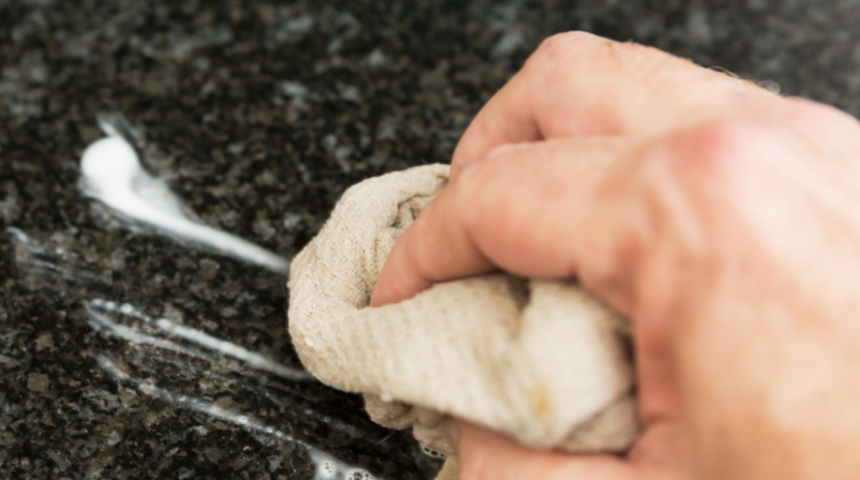 Granit tezgahı parlatmanın sırrı! Bu malzemeleri karıştırın