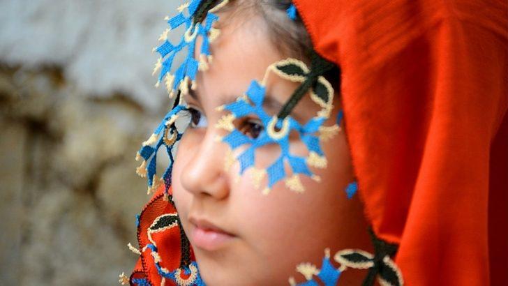 Bursa’da kadınlar geçimlerini asırlık gelenek iğne oyası ile kazanıyor G4