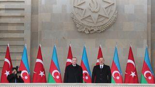 Azerbaycan, Karabağ zaferini kutluyor! Cumhurbaşkanı Erdoğan ve Aliyev'den tarihi mesajlar