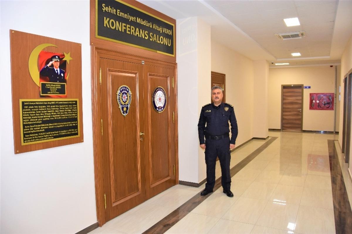 Şehit İl Emniyet M&uuml;d&uuml;r&uuml;n&uuml;n ismi konferans salonunda yaşatılacak
