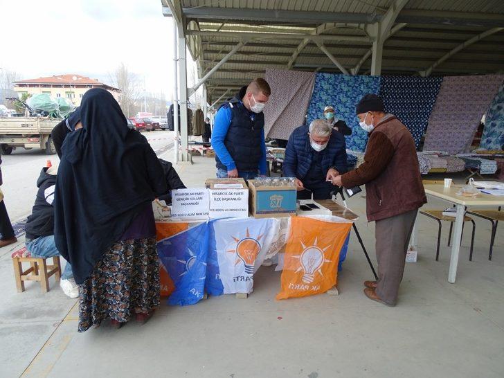 Belediye ve AK Parti Gençlik Kolları’ndan vatandaşlara HES kodu desteği G3