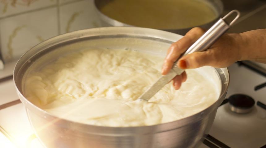 Yoğurdun sulanmasını önlemek için bu yöntemi mutlaka deneyin! 