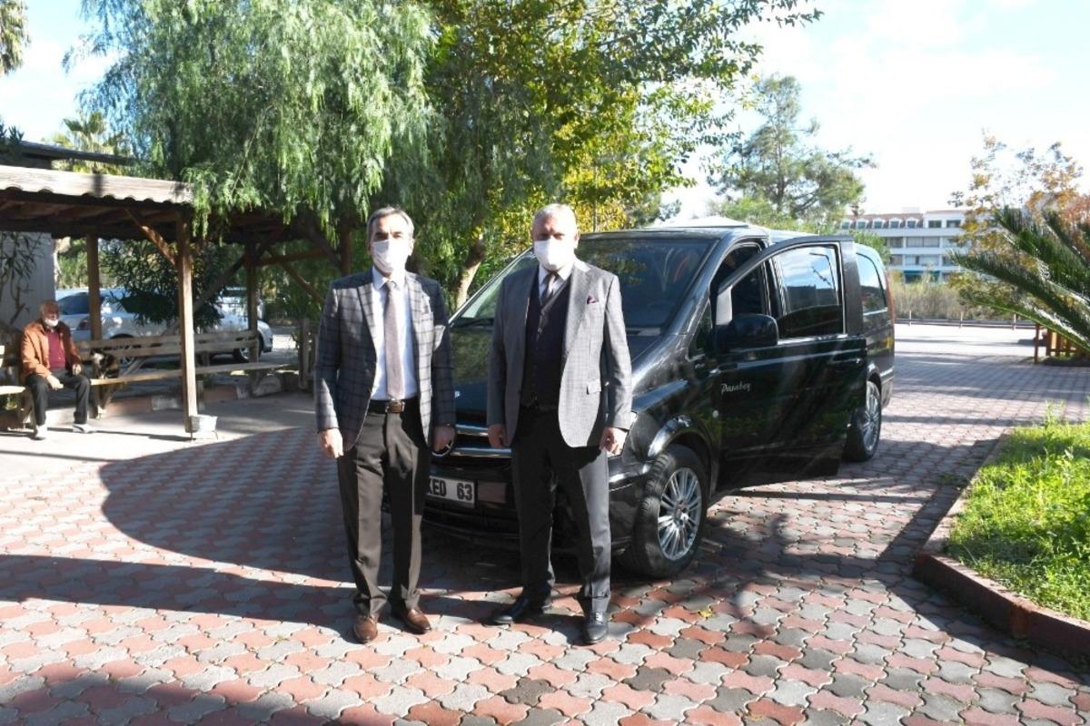 Kemer Belediyesi&rsquo;nden devlet hastanesine ara&ccedil; desteği